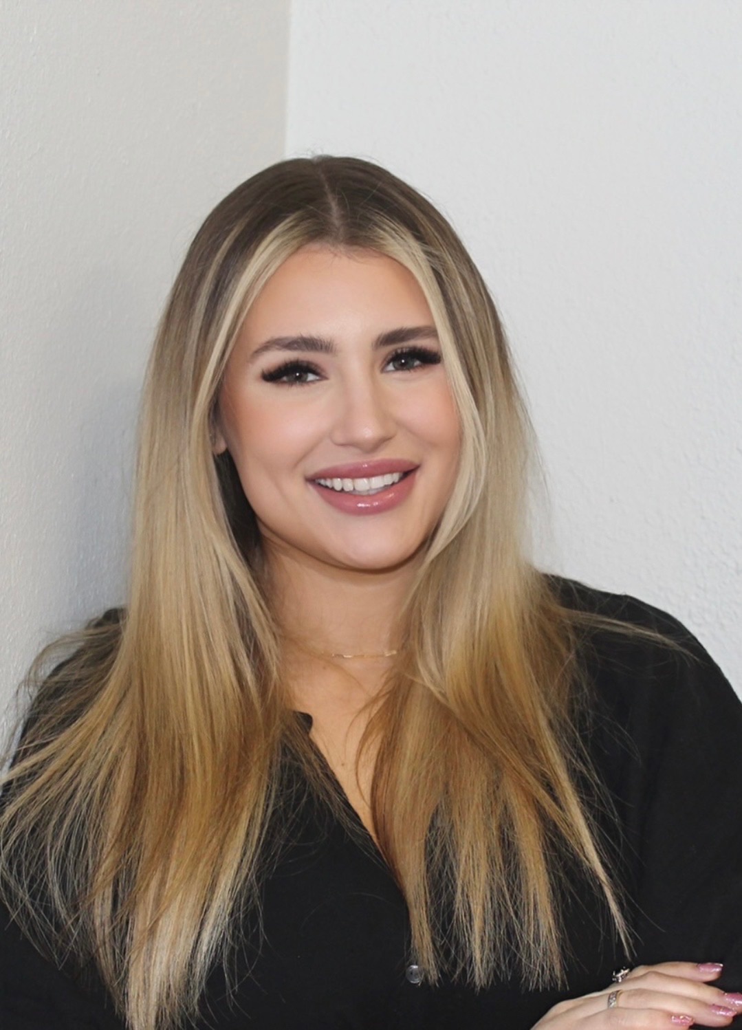 Shelby Monroe, Licensed Esthetician